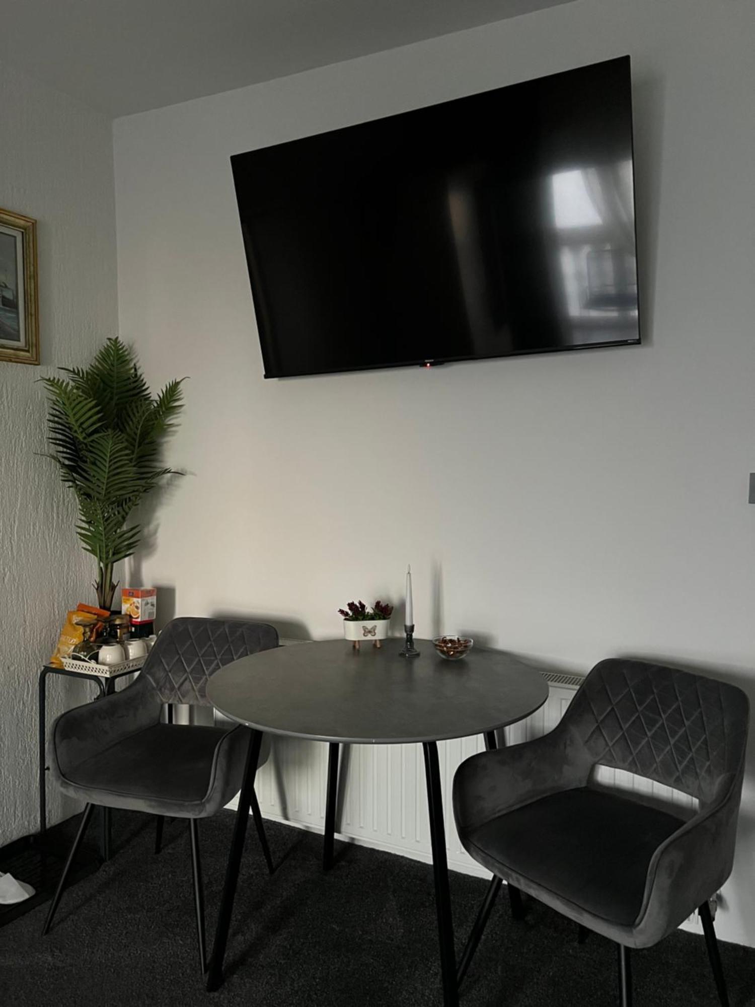 Luxrooms - Hotel Type With Private Jacuzzi Bjelovar Bagian luar foto