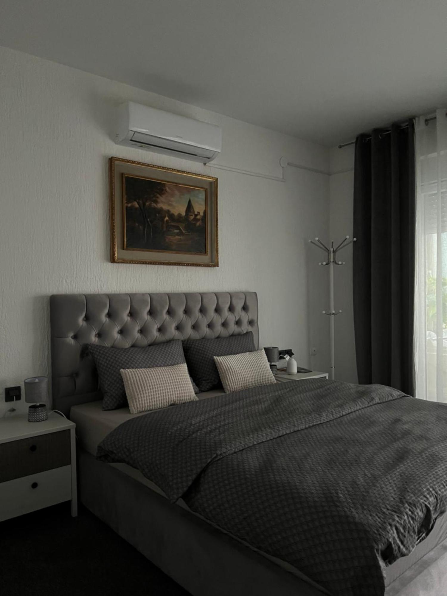 Luxrooms - Hotel Type With Private Jacuzzi Bjelovar Bagian luar foto