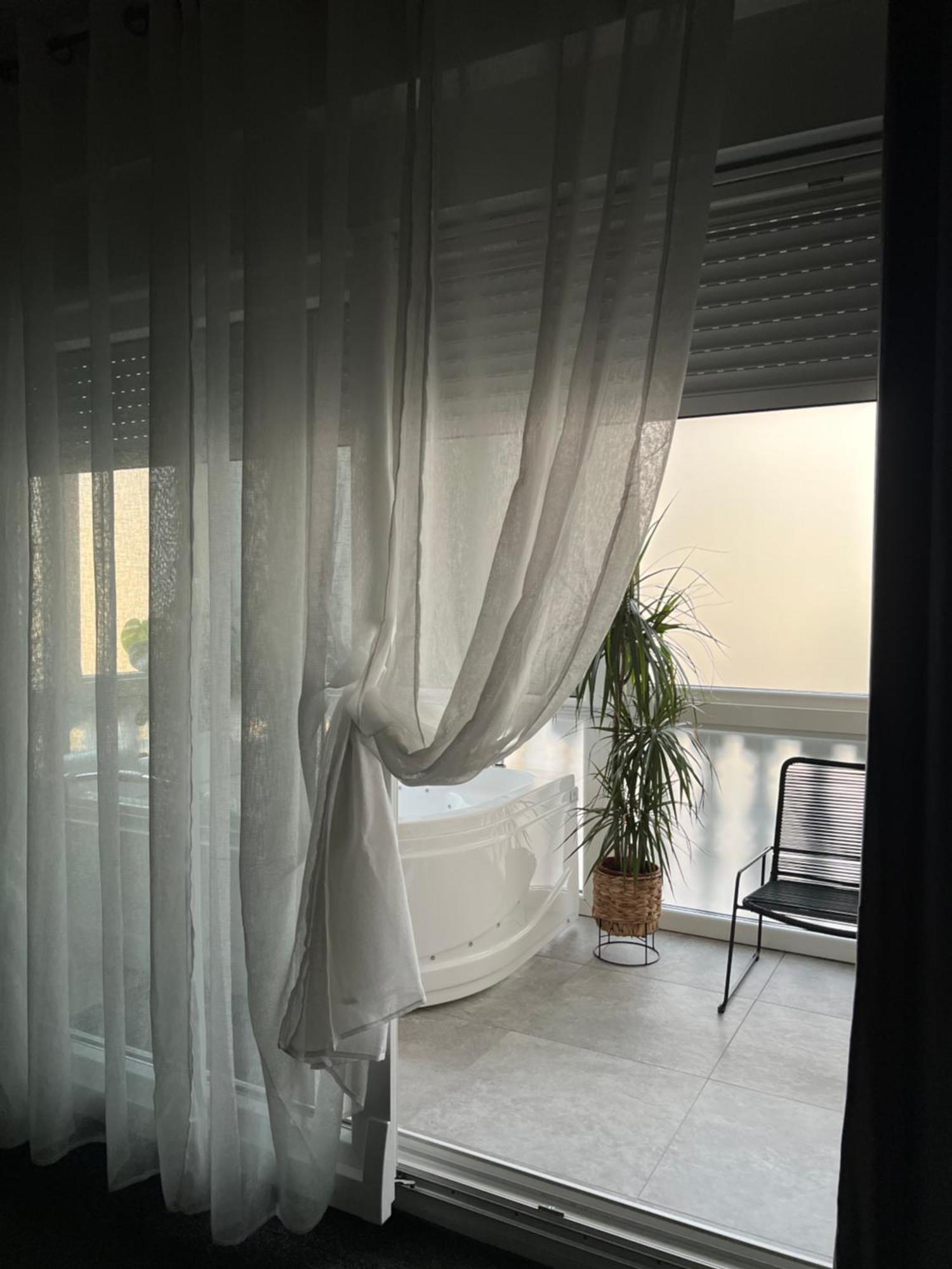 Luxrooms - Hotel Type With Private Jacuzzi Bjelovar Bagian luar foto